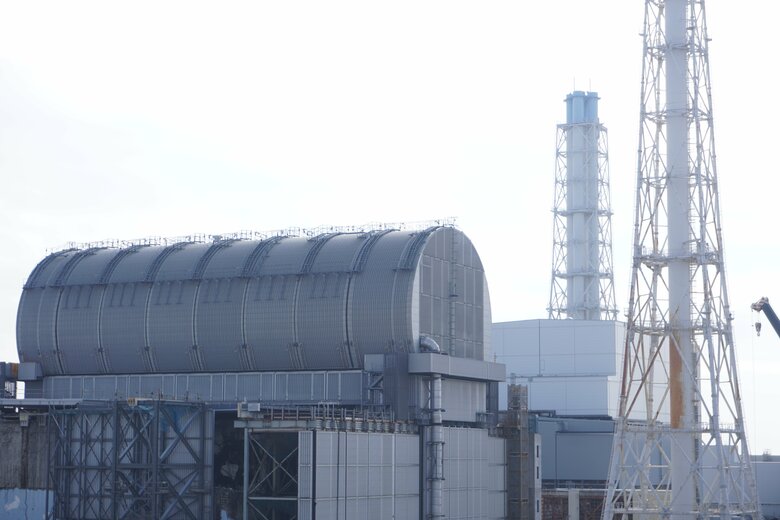 3号機建屋。撮影は代表カメラのみとされ、記者たちのスマホは敷地内に持ち込みを許可されなかった