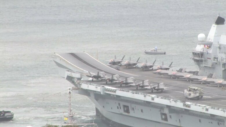 甲板上にF-35Bステルス戦闘機を搭載