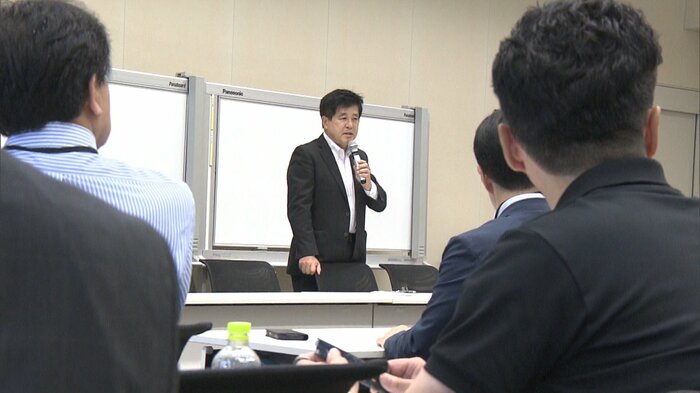 呼びかけ人の1人である中道・今井雅人元衆院議員