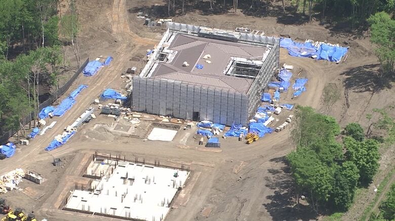 「厳正な処罰を求めたい」北海道倶知安町・羊蹄山ふもとで進む巨大な別荘2棟の”無許可開発”2026年4月以降に事業者を刑事告発へ＿議会に提出した弁護士費用など補正予算案が可決〈北海道〉｜FNNプライムオンライン