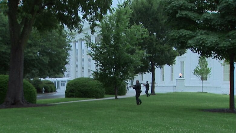 【速報】アメリカのホワイトハウス近くで複数の発砲音　2人がケガ　CNN報じる｜FNNプライムオンライン