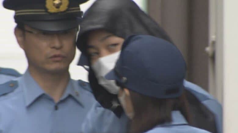 20歳～73歳の男5人「殺すぞ」と脅迫、現金奪い逃走　トクリュウ“実行役”とみられる24歳男を送検　「受け子」か、金地金1.1kg・2600万円相当だまし取った事件で逮捕の25歳男　5人との関係調べる｜FNNプライムオンライン
