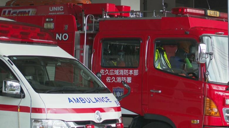 女性消防士（21）を酒気帯び運転・当て逃げ疑いで検挙　同乗の男性消防士（24）も　研修会終了後に飲食店で酒を飲み車を運転、駐車中の車に接触…そのまま別の店へ移動、酒を飲んでいたところ検挙｜FNNプライムオンライン