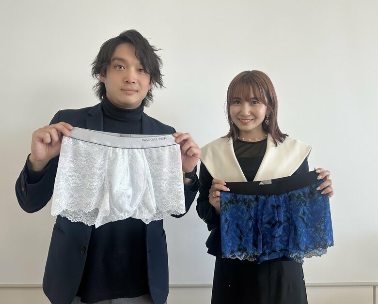 （左から）開発を担当した三井郁宏さん、稲積美紀さん