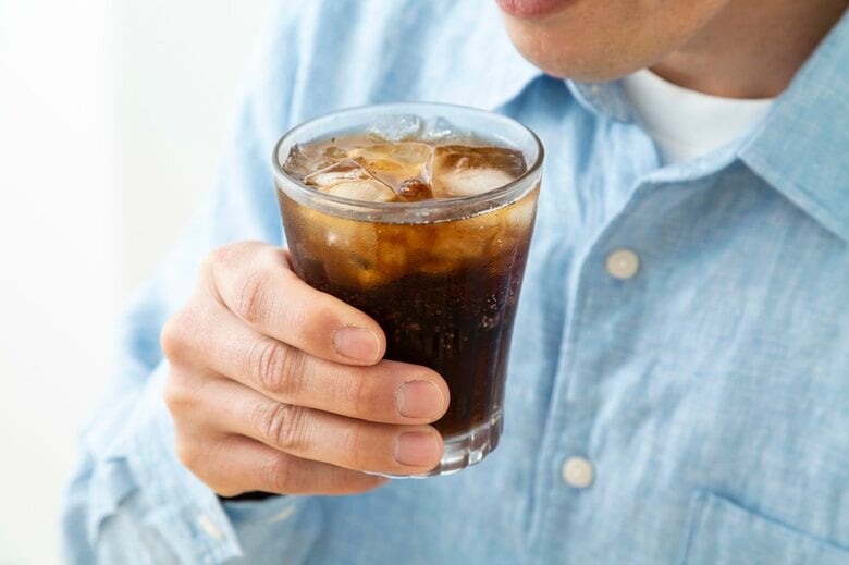 炭酸飲料やスポーツドリンクを飲んだ後も注意が必要