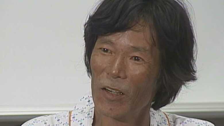 車椅子で会見に臨んだ武智さん