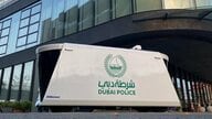 “世界初”「移動する交番」を日本企業がドバイ警察と開発中…事故や犯罪を防ぐ仕組みは？操縦方法も聞いた