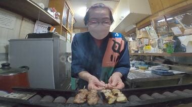 官庁街と共に…「おかあちゃん」の焼き鳥店 夫と立ち上げ45年 変わらぬ「ひと時」を【長野発】