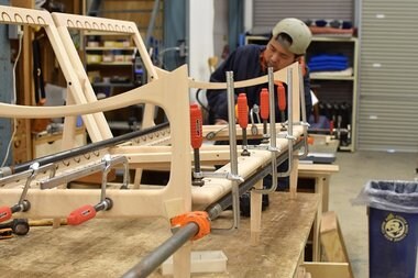 京都の小さな家具店の「長く大切に使い続けられるソファ」ができるまで