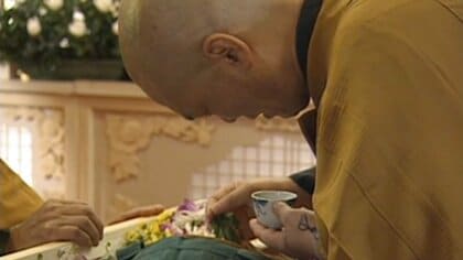 母の介護は「命の共有」 宗派を超えて宗教という“道”を歩き、聖歌が流れる中で母を送った僧侶