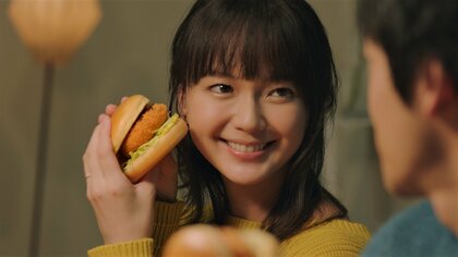 顔パック中の姿も…“ほっこり夫婦”演じる多部未華子 今年経験した「あったかい」エピソードとは