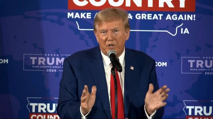 アイオワ州で支持者集会を行ったトランプ氏(12月2日)