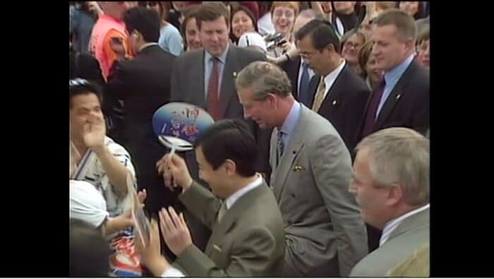 一緒に阿波踊りを踊ったこともある天皇陛下とチャールズ国王 2001年5月