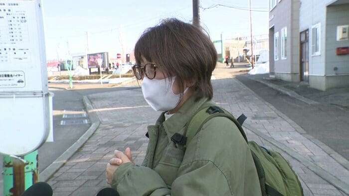 実質的な値上がりに厳しいと話す通勤客