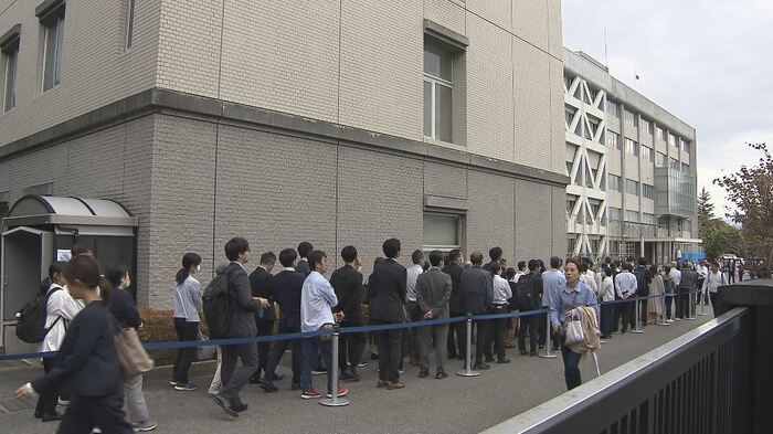 長野地方裁判所(10月16日)