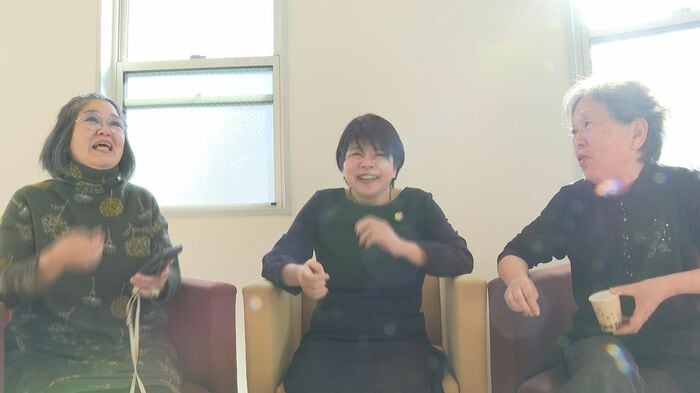 認知症の家族を抱える人が「たんぽぽカフェ」のサポーターに