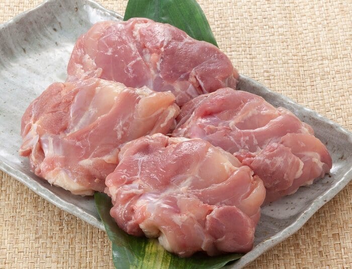 脂質多くて避けがちな鶏もも肉も栄養が満点（画像：イメージ）