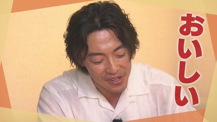 絶品町中華を堪能する大東さん