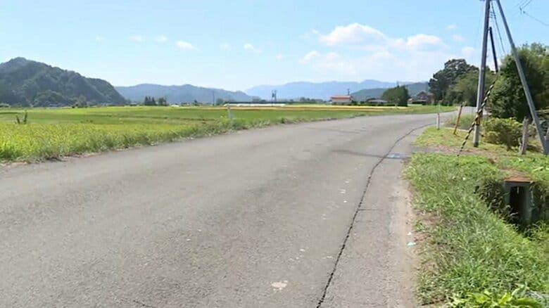 【事故】蔵王町で原付バイクと車が正面衝突　10代男性が意識不明の重体　センターラインない直線道路で｜FNNプライムオンライン