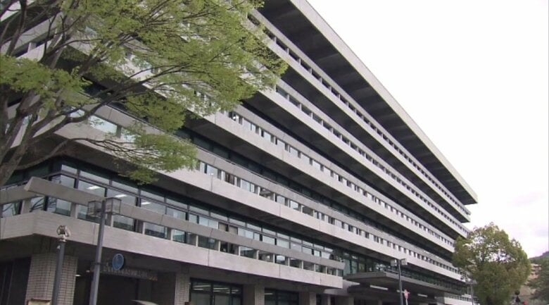 警察女性職員が『無店舗型 風俗業』と『パパ活』1000万円以上のホストクラブ売掛金払えず　懲戒免職処分に｜FNNプライムオンライン
