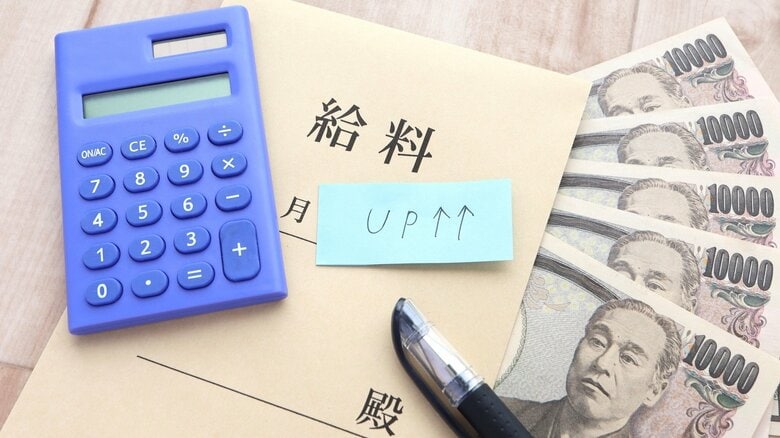 2025年平均35万5919円で5年連続増加も実質賃金は4年連続減少　パート時給は過去最高　物価上昇に賃上げ追いつかず　厚労省｜FNNプライムオンライン