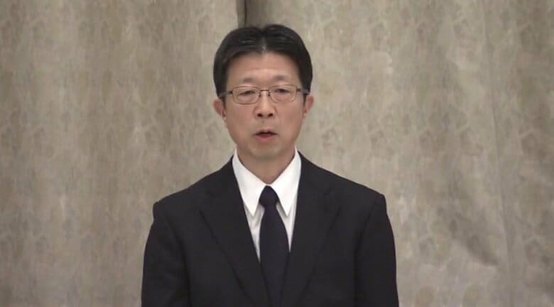 会見で謝罪する阪急阪神HD嶋田泰夫社長