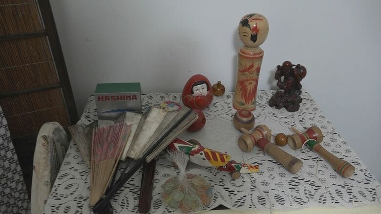 再現された部屋には昭和の懐かしい品々が…