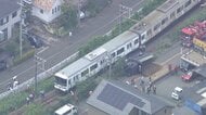 「電車来た！やばい！」“2つの事故”が連鎖…軽ワゴン車と衝突したトラックが線路内へ　数分後に列車と衝突する緊迫の瞬間　横浜市