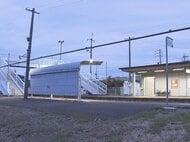 ホームにいた客が乗れず…JRの普通列車が停車駅を通り過ぎて約140m先で停まる 30代運転士が通過と勘違い
