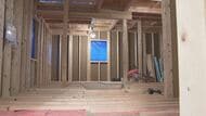 「断熱材が40％値上がり」ナフサの供給不安定が住宅の建築現場に影響　建築資材の品薄状態、値上げ続く「普通に家を建てるのがどんどん難しく」住宅価格は1割増「3000万円だったら300万円アップ」