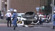 神戸・三宮の交差点３人死傷事故　運転の会社役員の男を鑑定留置　男は容疑を否認「覚えていない」　同乗者は「体調が突然悪くなり急発進」　安全に運転できる状態だったか詳細に鑑定か　神戸地検