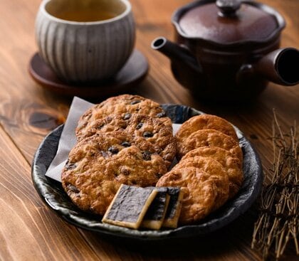 「コメ不足の余波」せんべいに波及 米菓メーカーの倒産・廃業が増加過去最多ペースで推移、消費低迷にコメ価格高騰が影響
