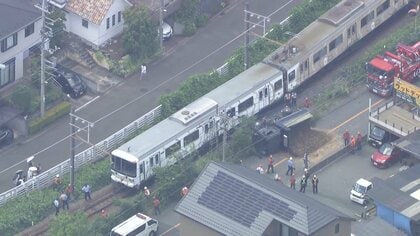 「電車来た！やばい！」“2つの事故”が連鎖…軽ワゴン車と衝突したトラックが線路内へ　数分後に列車と衝突する緊迫の瞬間　横浜市