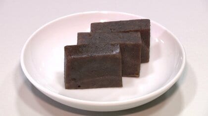 秋田の食品研究の最前線　ソラマメ×米こうじで“次世代タンパク”開発　エゴマの搾りかすで養殖サーモンに付加価値　