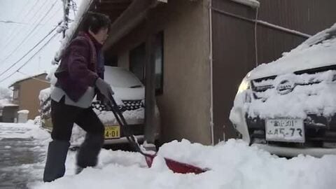 「足腰もうガタきている」積雪急増で雪かきに住民疲弊「この雪をどうにかしないと」