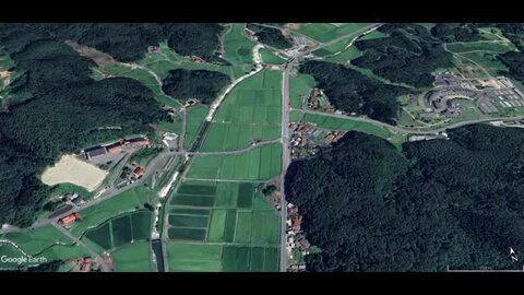 車が国道のガードレール突き破り田んぼに転落…運転していた72歳男性が一時意識不明で搬送（島根）