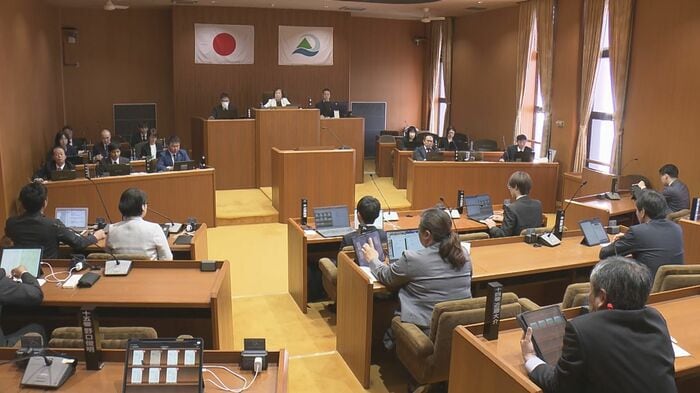 大山町議会の様子