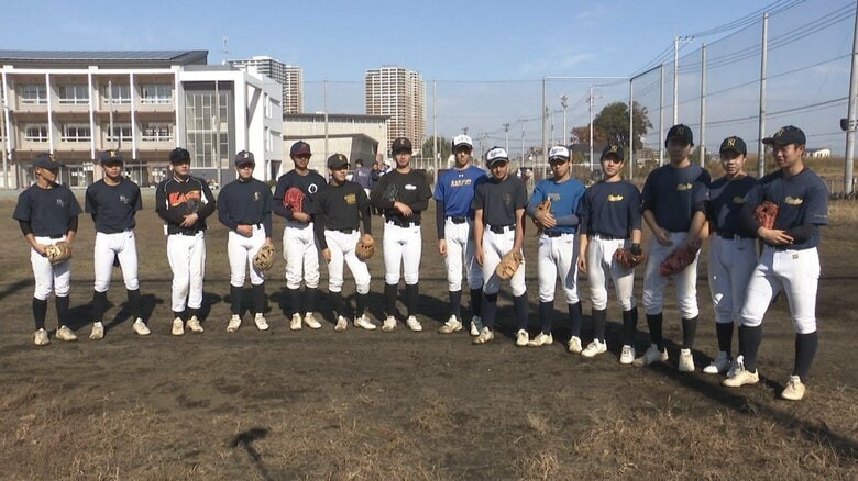 8つの中学校の子どもが集まり野球クラブとして活動