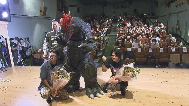 舞台挨拶の様子