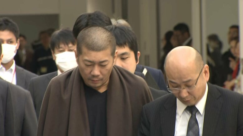 移送される福原敬済容疑者　26日