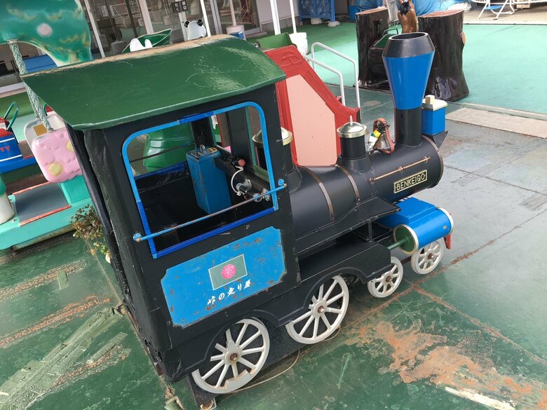 プレイランド内で最も古い乗り物「べんけい号」