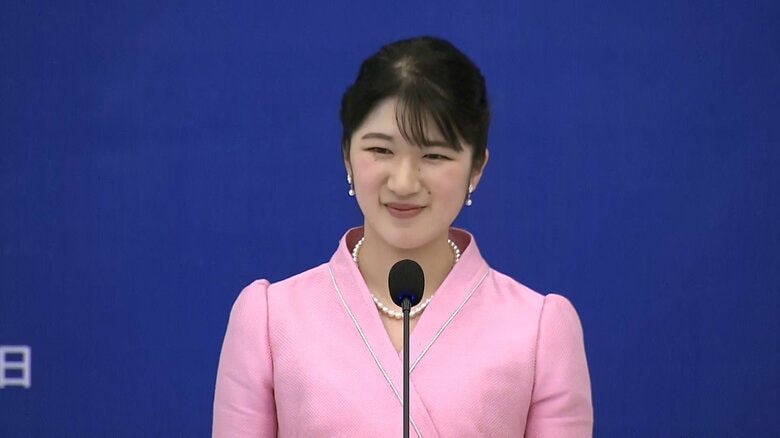 午餐会ではラオス語を交えておことばを述べられた　11月20日