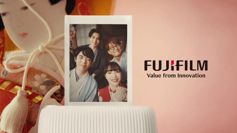 富士フイルム「お正月を写そう♪ 2024 チェキ・お正月も対局」篇