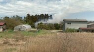 【速報】住宅兼飲食店と隣接する倉庫が焼ける火事　消防が消火活動中　けが人の情報なし〈宮城・大和町〉