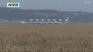金子農水相が就任後初めて諫早湾干拓を視察