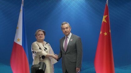 中国とフィリピンが外相会談　南シナ海で起きた衝突を互いに抗議　対話を続ける重要性も議論　
