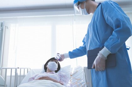 新型コロナとインフル同時感染で重症化リスク4倍の報告も　医師が指摘する“浮遊ウイルス”と“歯磨き”時の家庭内感染