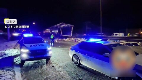 「どうすればいいの?」高速道路で荷台上げたままのダンプカーが頭上の橋に衝突し崩落　運転手搬送も他の負傷者なし　ロシア