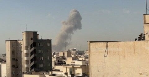 米軍とイスラエルがイランを攻撃　「空爆は進行中で小規模ではない」と米報道　イスラエルは非常事態を宣言し市民に避難呼びかけ