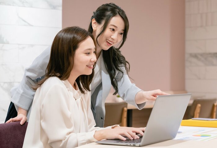 周囲の人を支えたい!などやりがいを得られる行動は人それぞれ(画像:イメージ)